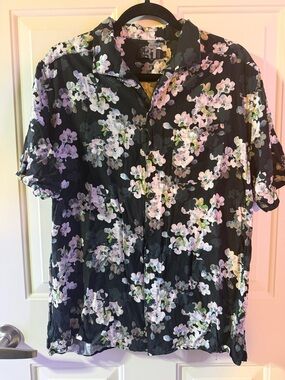 Le 31 Simons Black Floral Button-Up Shirt- large